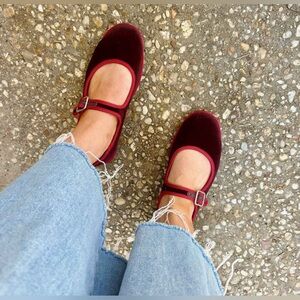 Target | Universal Thread Halston Ballet Flats - New with tags!